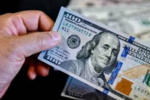 سعر الدولار في العاصمة عدن وحضرموت اليوم الجمعة