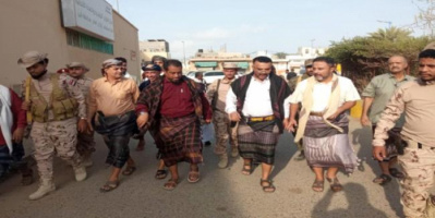 رئيس انتقالي أبين يزور مستشفى الرازي ويطمئن على صحة المرضى