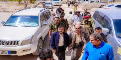 المحافظ بن الوزير يتفقد مكتب التربية ويطّلع على الترتيبات الجارية لإجراء اختبارات النقل 