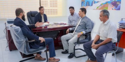 محافظ شبوة يبحث تعزيز تعاون مستشفى بن زايد وكلية الطب