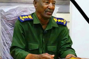 العميد المحمدي يعزي بوفاة العقيد سعد نصر مرتع مدير إدارة الأدلة الجنائية بأمن ساحل حضرموت