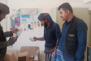 انتقالي جيشان ينفذ نزولاً ميدانياً للوحدة الصحية والمحلات التجارية