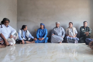 محافظ سقطرى يعزي أسرة الغتناني ومدير عام الموارد المالية والعقيد عبدالله خميس في عدد من حالات الوفاة