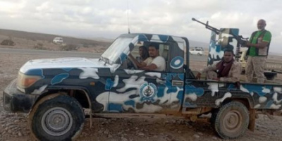 خفر السواحل في حضرموت يسحب قوارب جرفتها السيول