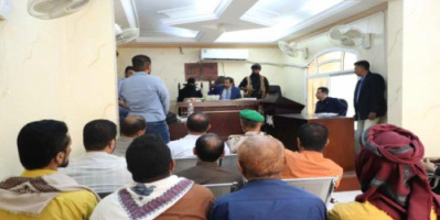 المحكمة الجزائية الابتدائية المتخصصة بعدن تصدر أحكامًا بالإعدام والسجن 