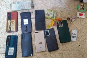 قوات الحزام الأمني تلقي القبض على متهم بالسرقة في مديرية المنصورة