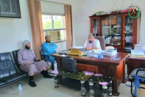 مدير العلاقات العامة بقوات الحزام الأمني يلتقي مدير مكتب الأوقاف بعدن