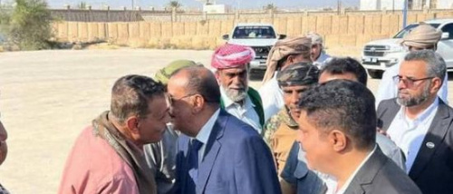 اللواء بن بريك يصل إلى المكلا قادما من أبوظبي