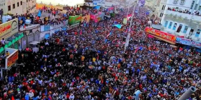سيئون تستعد لحشد جماهيري واسع.. توافد مستمر للمواطنين للتسجيل للمشاركة في فعالية "حضرموت أولاً" بالمكلا