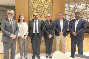 محافظ حضرموت يطالب خلال لقائه سفراء الاتحاد الأوروبي المجتمع الدولي بدعم الأمن والتنمية 