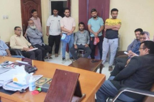مدير عام المنصورة يتفقد مستشفى 22 مايو ويتعهد بتحسين الأداء الصحي وخدمة المواطنين
