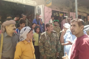 قوات الحزام الأمني بلودر تواصل حملتها لترتيب السوق وفرض النظام