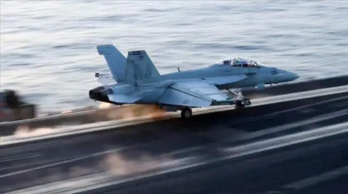 غارات أميركية على الحوثيين وانفجارات عنيفة في صنعاء