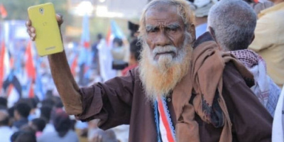 حريق هائل يلتهم أكثر من 150 نخلة في مديرية ساه بحضرموت