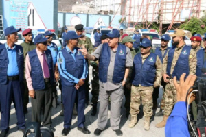  أمن العاصمة عدن يدشن فعاليات أسبوع المرور العربي تحت شعار "تمهل.. أمامك حياة"