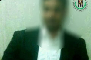 الحزام الأمني يلقي القبض على مطلوب أمني في نقطة دوفس بمحافظة أبين