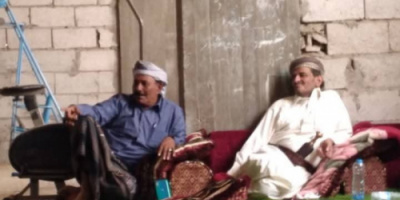 رئيس انتقالي شبوة يؤدي واجب العزاء للشيخ سعيد عوض بن عشيم بوفاة والده