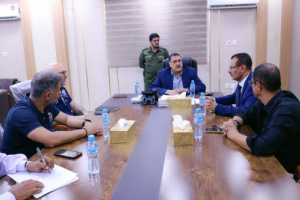 مدير أمن العاصمة عدن يبحث مع وفد من الإنتربول تعزيز التعاون الأمني ودعم الاستقرار