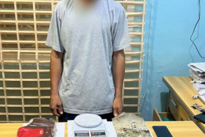 عملية أمنية مشتركة بين مكافحة المخدرات في الحزام الامني ،وادارة امن عدن  تسفر عن ضبط كيلو حشيش في مدينة السلام بعدن