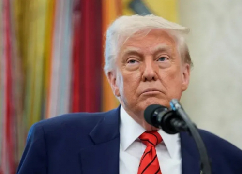 تصريحات جديدة للرئيس ترامب حول سبب وقف الحملة العسكرية ضد الحوثيين