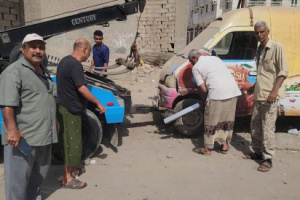 تواصل أعمال حملة رفع السيارات المتهالكة في مديرية المنصورة