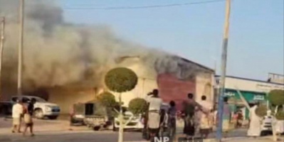 نشوب حريق في مستودع لمعدات الطاقة بالغيضة يخلف خسائر مادية فادحة