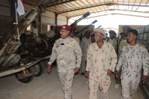 قيادة اللواء الأول مشاة بحري سقطرى تتفقد أعمال صيانة الآليات والأسلحة 