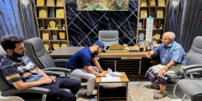 السلطة المحلية بصيرة توقّع عقدين لتنفيذ مشروعين خدميين في المديرية