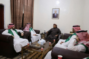 محافظ سقطرى يلتقي وفداً من البرنامج السعودي