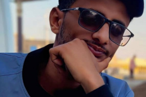 لمن تُقرع الطبول؟