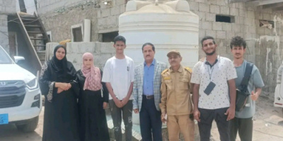 مساعد الأمين العام يقدم واجب العزاء لأسرة كادر الامانة محمد قائد