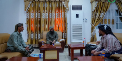 العميد الوالي يلتقي قيادة السلطة المحلية والأمنية بأحور ويؤكد أهمية تأمين الشريط الساحلي والخط الدولي