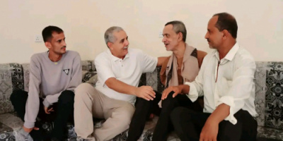 المحامي الشعيبي يزور المناضل العسل للاطمئنان على صحته