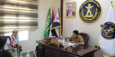 رئيس انتقالي حضرموت يلتقي اللجنة الشعبية التطوعية ”مركز الدلة“ بالمكلا