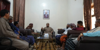 محافظ سقطرى يلتقي وكيل نيابة حديبوه وأعضاء النيابة ويؤكد دعم السلطة المحلية للسلطة القضائية