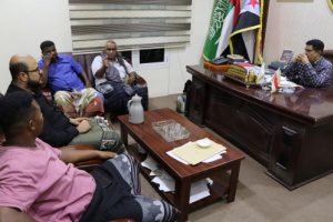 رئيس انتقالي حضرموت يلتقي رابطة مشجعي نادي تضامن حضرموت ويؤكد دعمه للرياضة