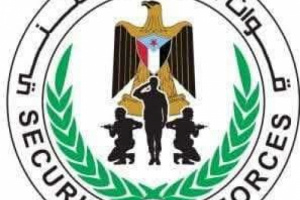 القيادة العامة لقوات الحزام الأمني تعزّي في وفاة الشيخ أنيس الجردمي وتطالب بتحقيق من النيابة العامة