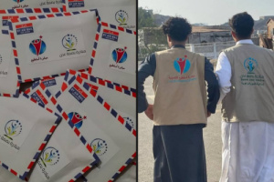 مبادرتا “بصمة عدن” و”أستطيع” توزعان عيديات لعمال النظافة ورجال المرور بعدن