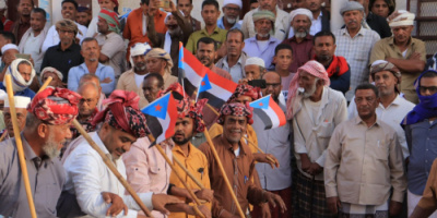 برعاية الرئيس الزُبيدي.. حافة السحيل للألعاب الشعبية الشبواني تقيم ترويحه عراض الشعار
