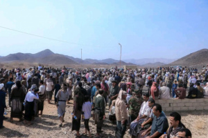 بموكب جنائزي مهيب .. رئيس انتقالي شبوة يشارك في تشييع جثمان الشهيد الخليفي