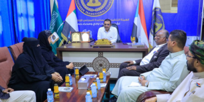 رئيس تنفيذية انتقالي وادي حضرموت يلتقي الأكاديمية الدولية الدكتورة إلهام مانع