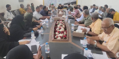 تنفيذي المنصورة يناقش أسباب أزمة الغاز وأعمال حملة فتح الشوارع ورفع المخلفات والسيارات المتهالكة بمنطقة الدرين
