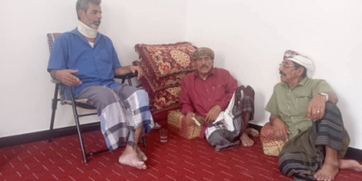 انتقالي رخية يطمئن على صحة مدير الإدارة التنظيمية والمقدم بن سميدع