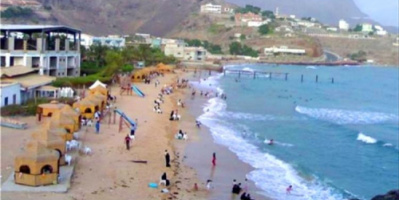 وفاة الشيخ صالح اليافعي إمام وخطيب مسجد الرحمة بالبريقة في حادث مروري أليم