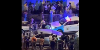 وفاة عامل وإصابة اثنين اختناقًا بعوادم مولد كهربائي داخل محل في مديرية المعلا 