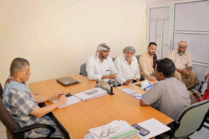 انتقالي غيل باوزير يبحث سبل تحسين القطاع الصحي بالمديرية خلال لقاء موسّع بالجهات المختصة