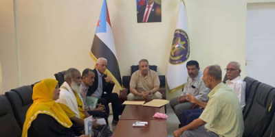 الربيزي يطّلع على برنامج لجنة الإصلاح الإداري والمالي لتفقد المرافق الخدمية بالعاصمة عدن