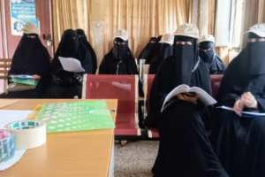 تدشين دورة تدريبية لمتطوعات التثقيف الصحي في مودية بأبين حول تحصين الأطفال ضد شلل الأطفال