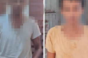الحزام الأمني أبين يطيح بمتهمين بإحراق باص مصنع إسمنت الوحدة في باتيس