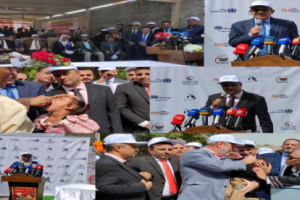 رئيس الوزراء يدشّن حملة التحصين ضد شلل الأطفال في العاصمة عدن